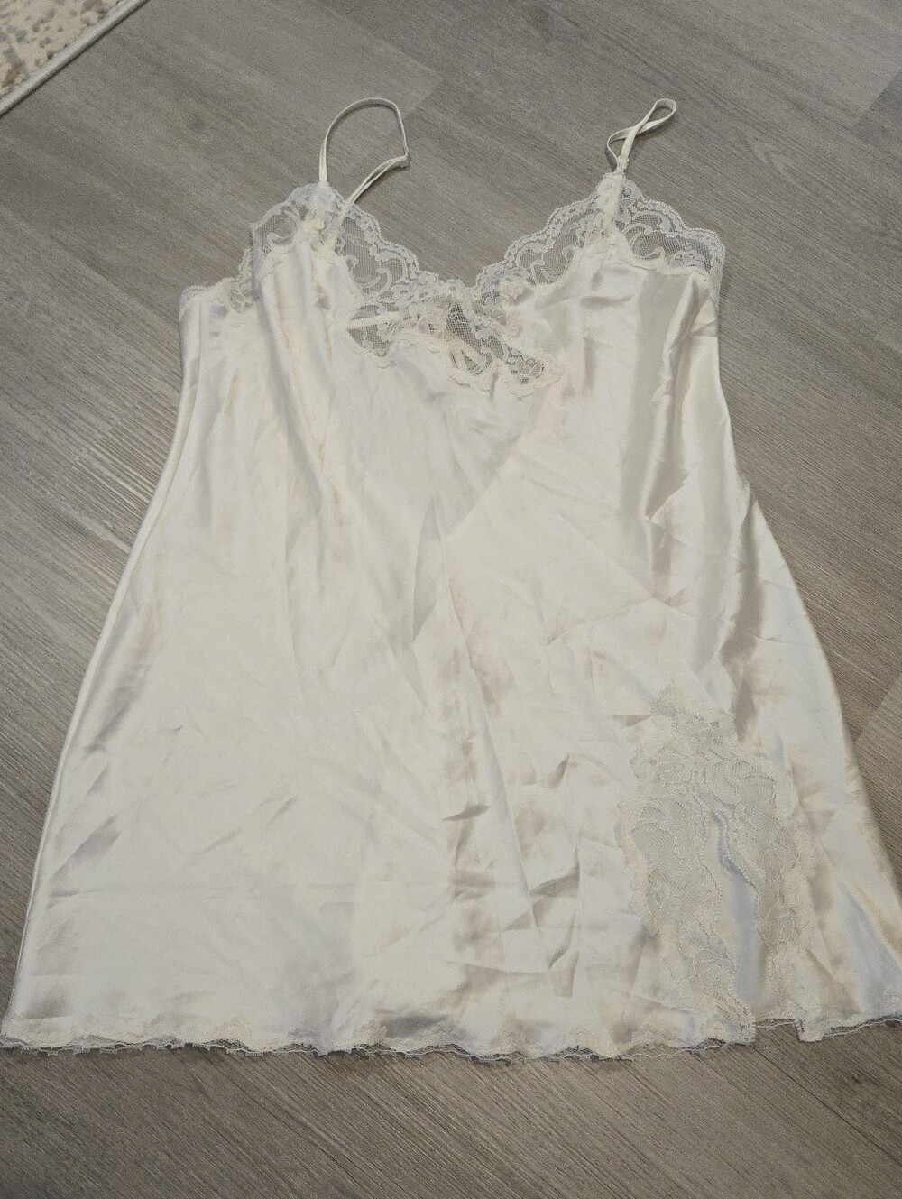 Victoria's Secret White Lace Trim Nightgown, SIZE M